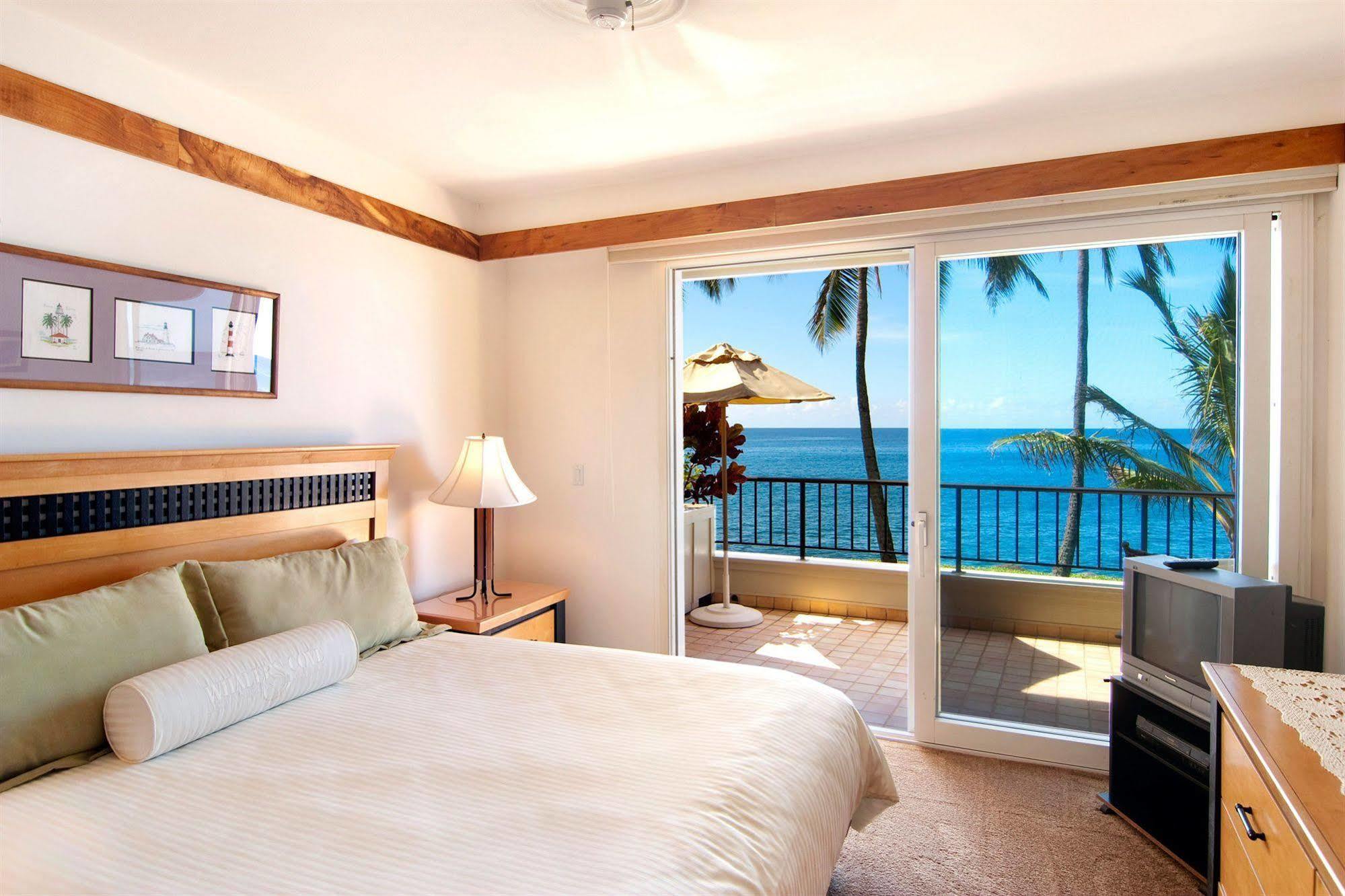 Whalers Cove In Poipu Aparthotel 3*